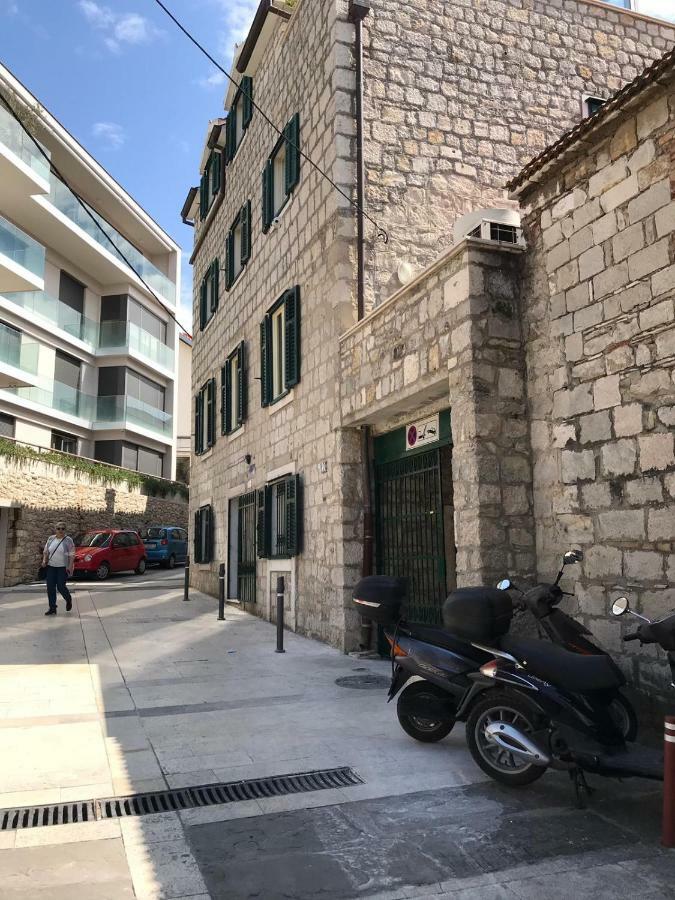 Apartment Center Roko Split Exterior photo