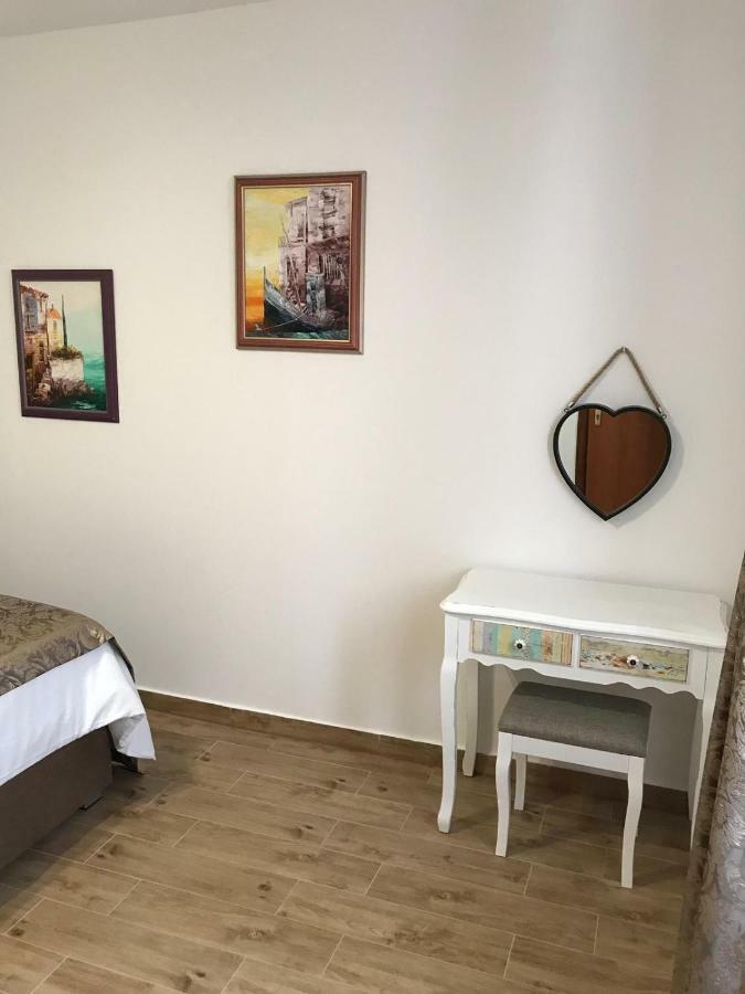 Apartment Center Roko Split Exterior photo